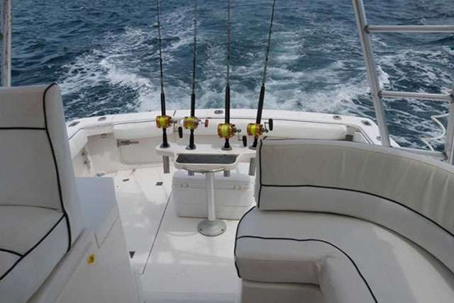 Runaway Blackfin fishing cockpit