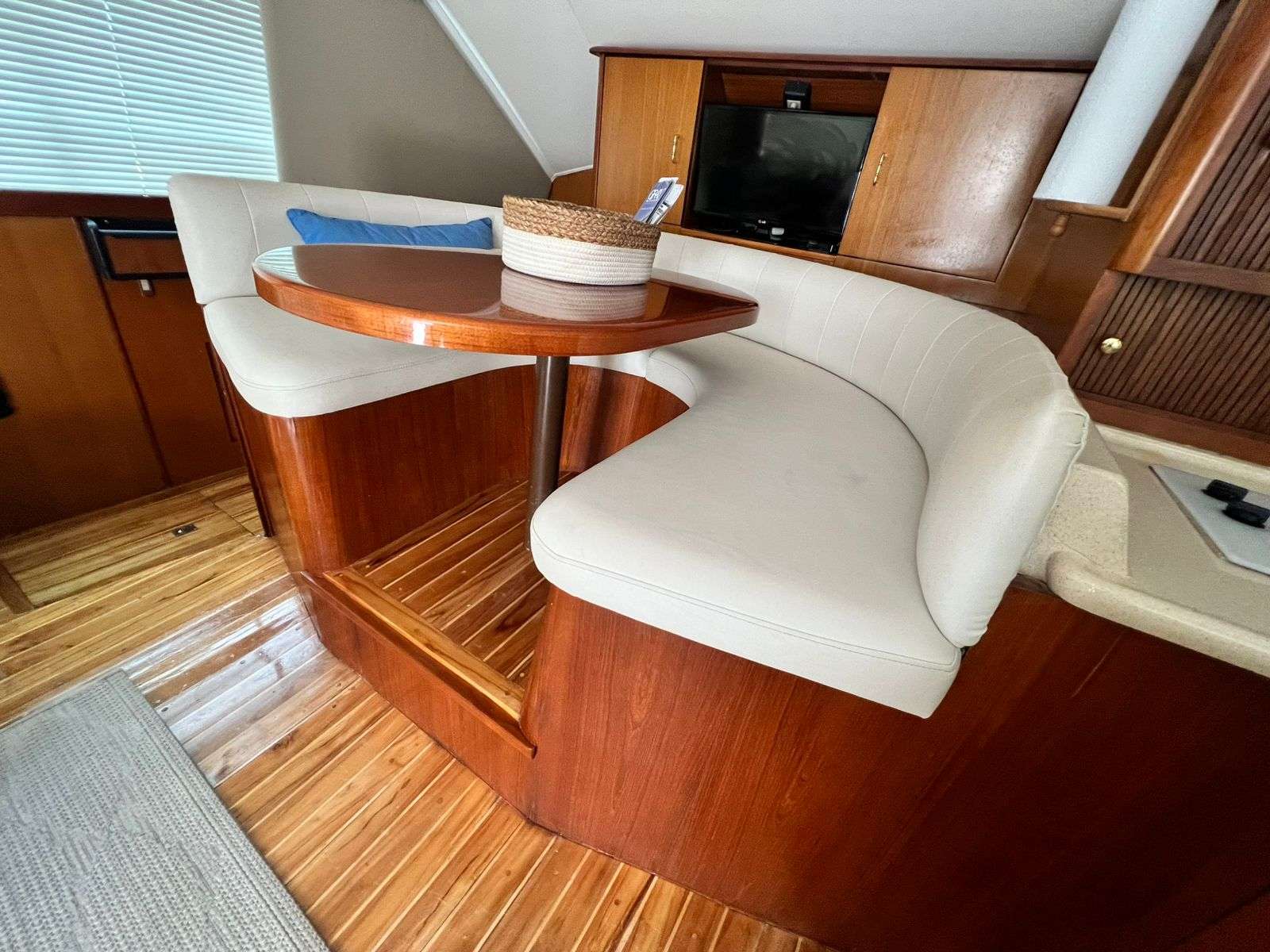 Summer Salt 43 interior dinette and seating