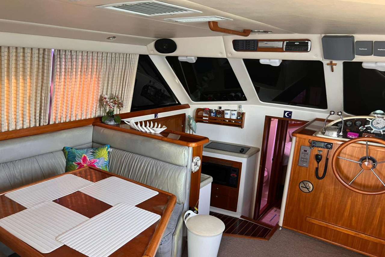 Air conditioned salon La Luna fishing boat