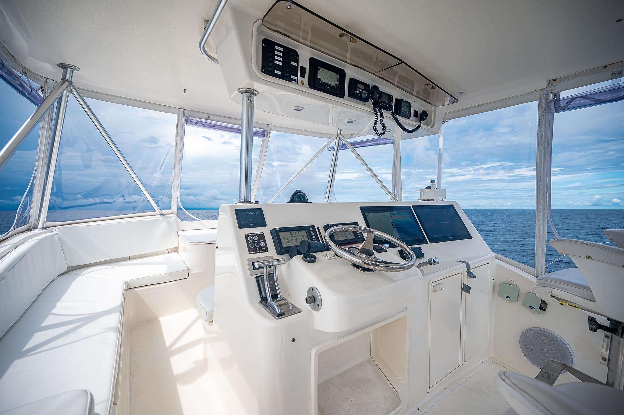 Hooked Up sportfishing bridge and electronics